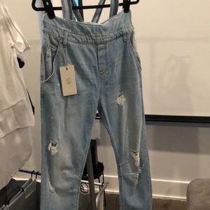 Brand new Men’s Zara denim distressed overalls (size S / size 30)